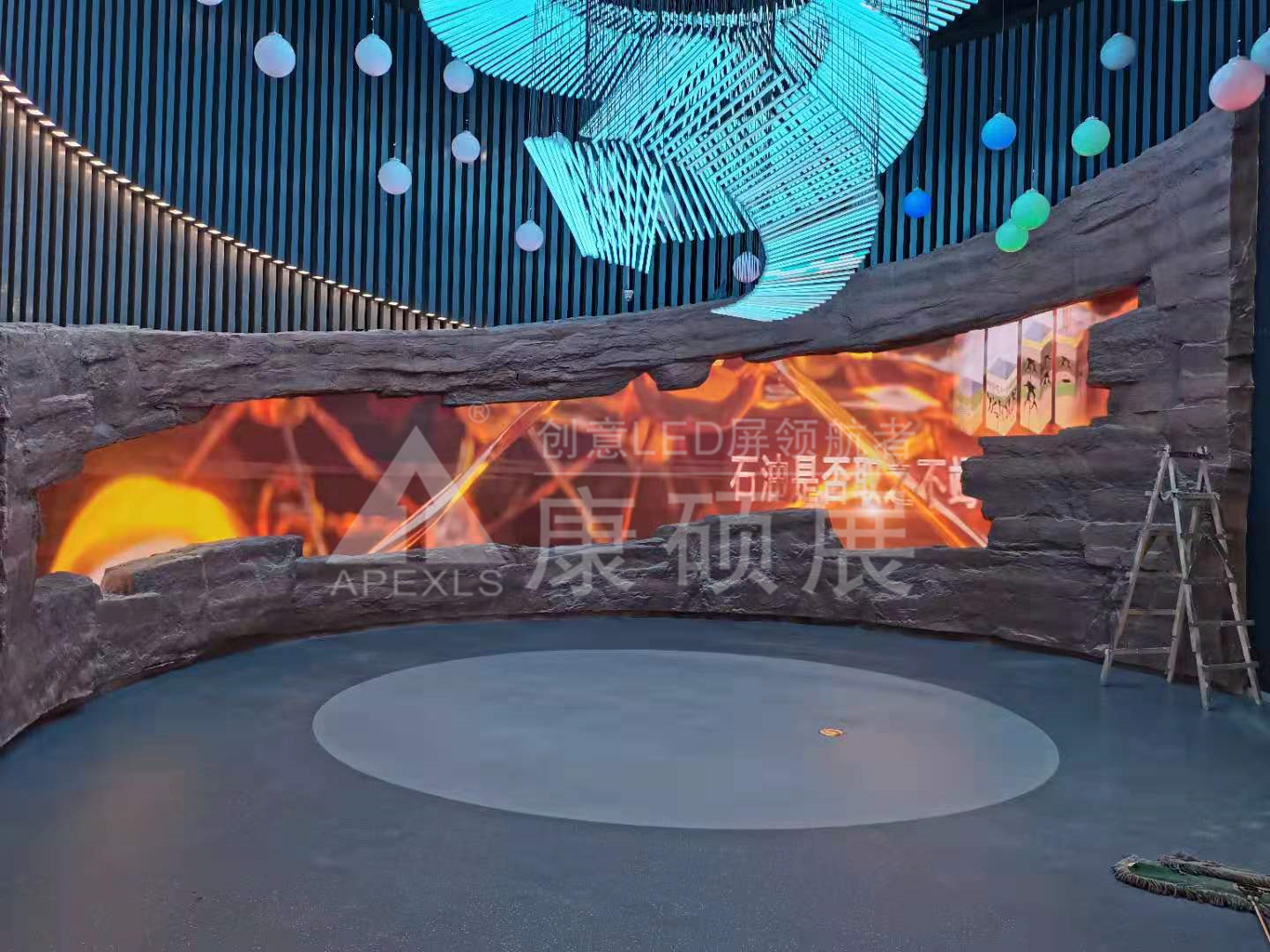 ?山東東營(yíng)勝利油田博物館發(fā)展史廳異形屏